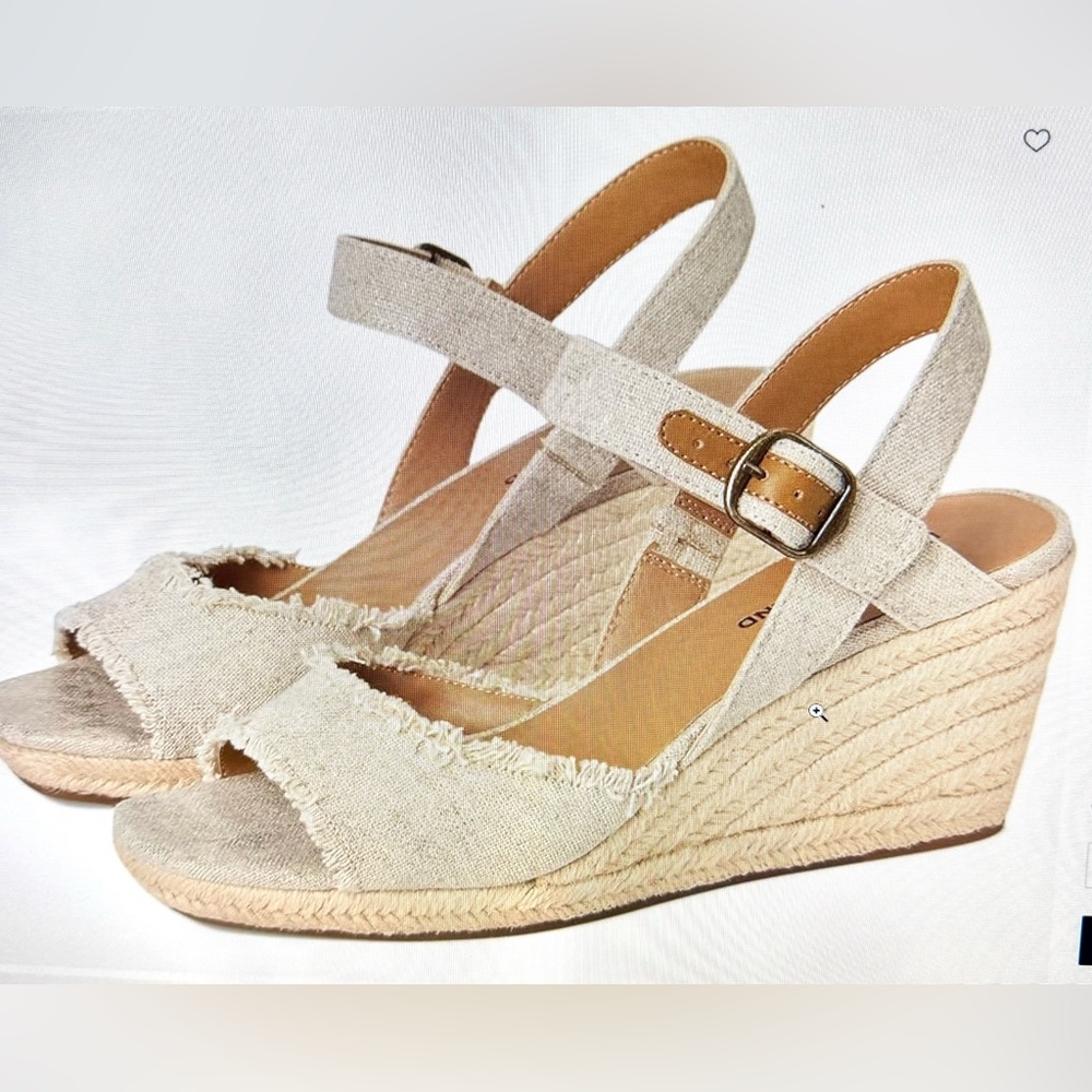 Lucky Brand Beige Wedges